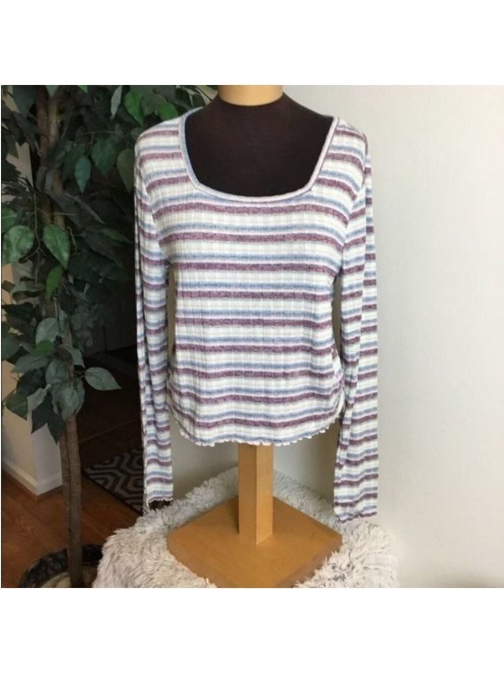 SO long sleeve square neck tee Woman’s Juniors size 3X striped ribbed